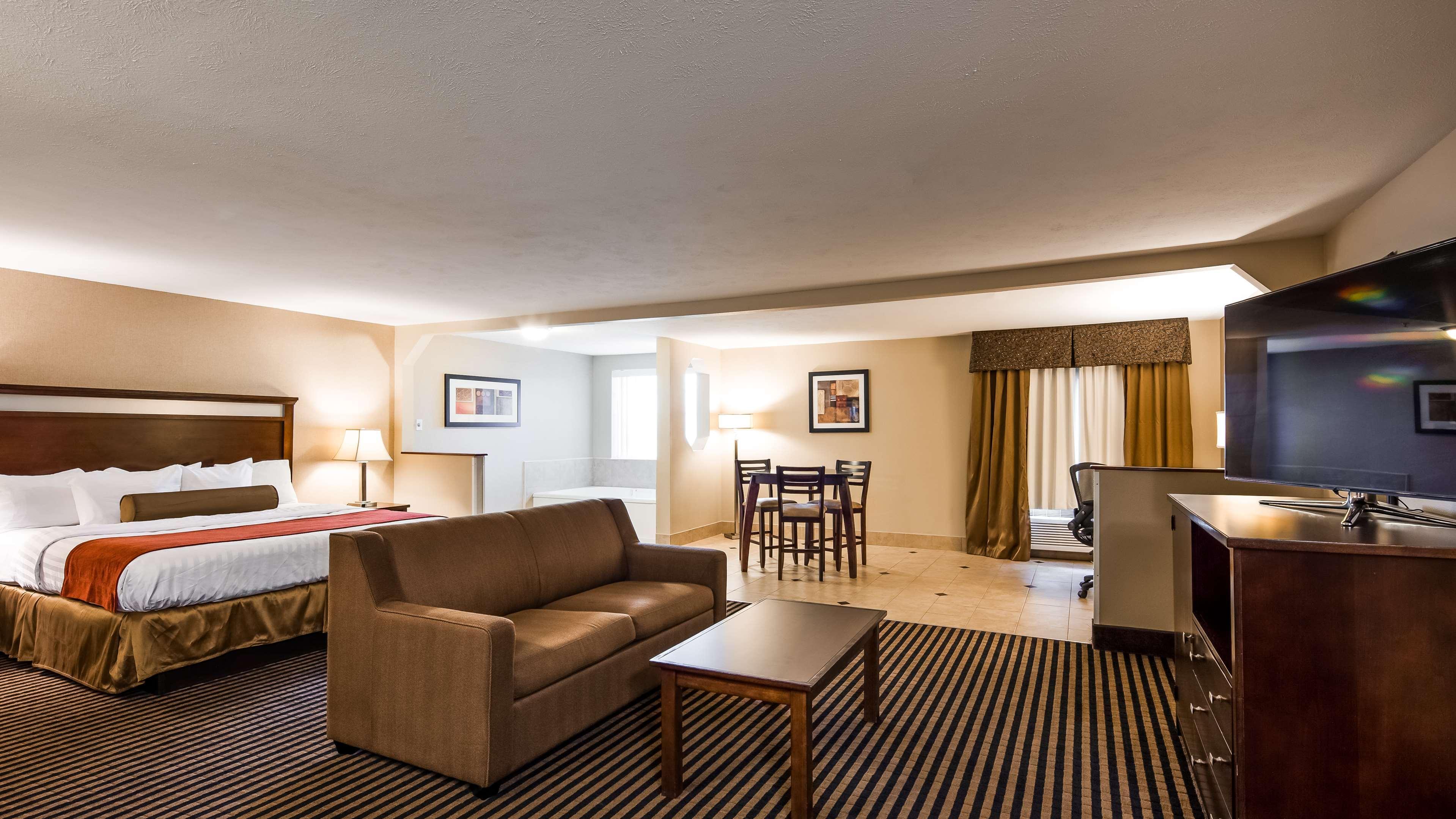 Best Western Plus Prairie Inn Albany Esterno foto